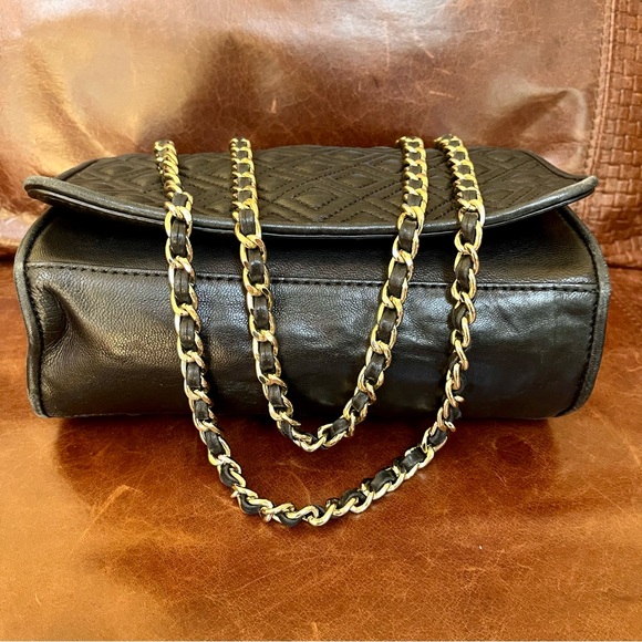 Tory Burch Leather Fleming Medium Shoulder Bag - Picture 5 of 15